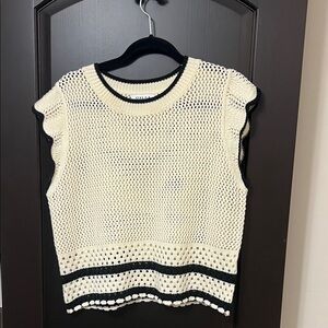 Gilli Ivory and Black Knit Top